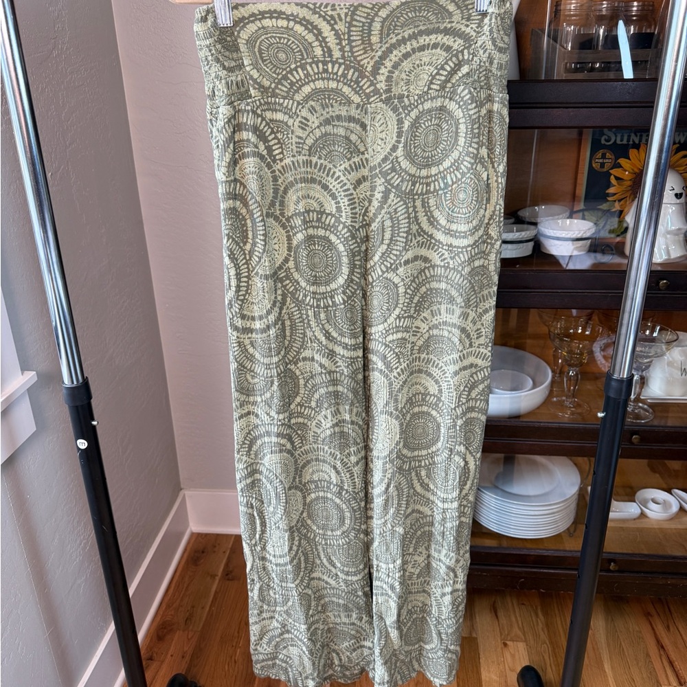 Three Dots Wide Leg Grass Green Mandala Print Resort Boho Palazzo Pants Size L